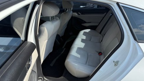 Used 2018 Honda Accord LX image 11
