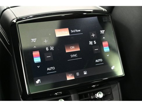 New 2026 Cadillac Vistiq Platinum image 14