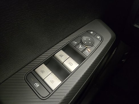 New 2025 Mitsubishi Outlander SE image 30