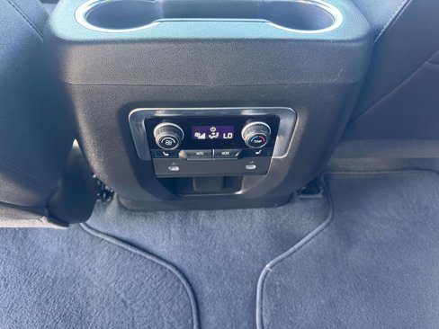 Used 2023 Chevrolet Tahoe High Country image 16