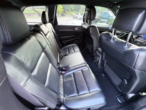 Used 2019 Jeep Grand Cherokee Limited image 18