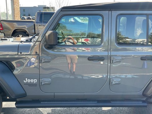 Used 2021 Jeep Wrangler Unlimited Sport image 18