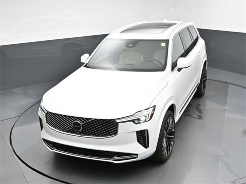 New 2026 Volvo XC90 B6 Plus w/ Protection Package Premier image 47