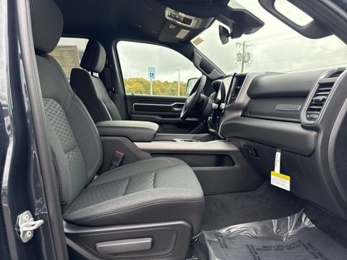 New 2026 RAM 1500 4x4 Crew Cab image 11
