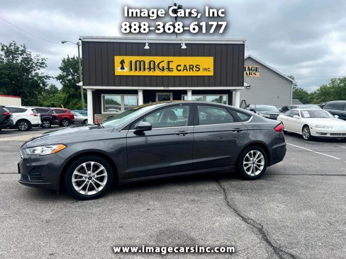 Used 2020 Ford Fusion SE image 1