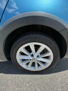 Used 2017 Volkswagen Golf Alltrack S image 16