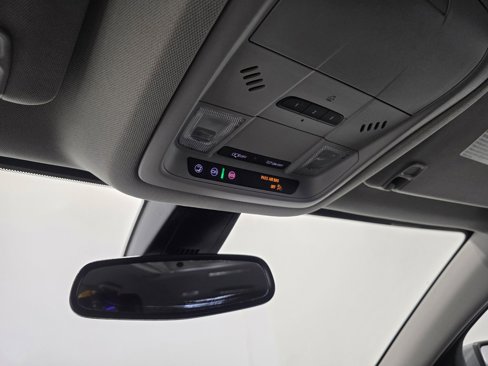Used 2023 GMC Acadia SLT image 31