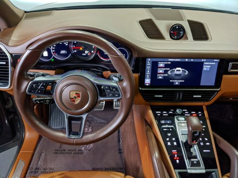 Used 2020 Porsche Cayenne S image 20