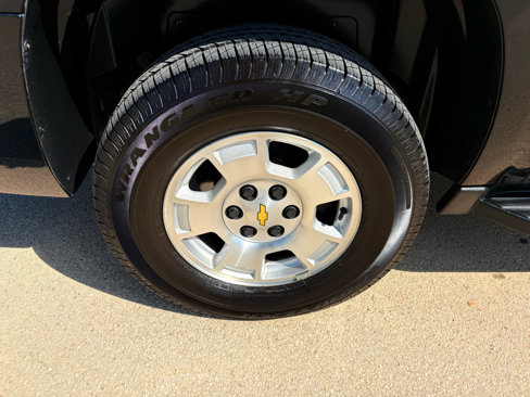 Used 2013 Chevrolet Suburban LS w/ Convenience Package 1 image 60