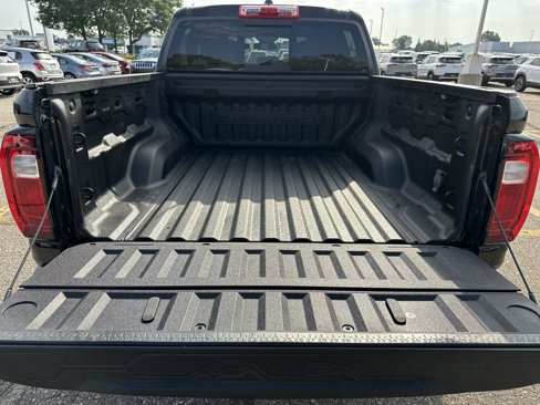 Certified 2023 GMC Canyon Denali image 28