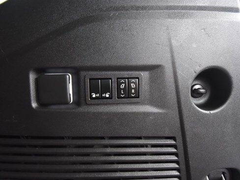 Used 2023 GMC Yukon Denali Ultimate image 51