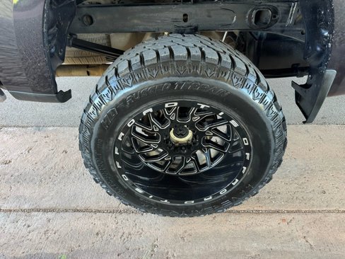 Used 2022 Chevrolet Silverado 1500 LT w/ Z71 Off-Road Package image 28