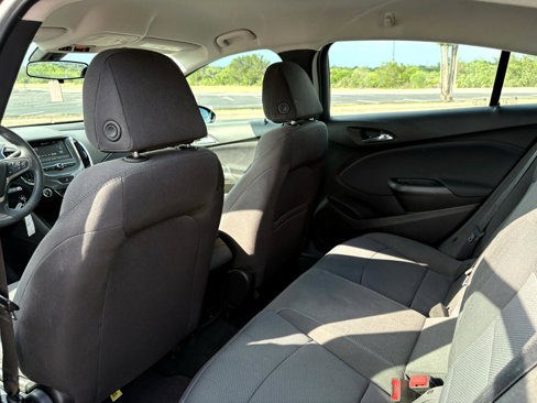 Used 2018 Chevrolet Cruze LT image 27