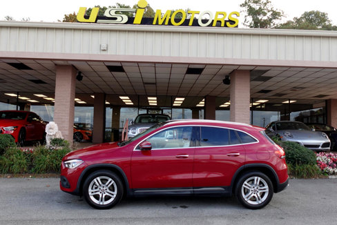Used 2021 Mercedes-Benz GLA 250 4MATIC w/ Premium Package image 4