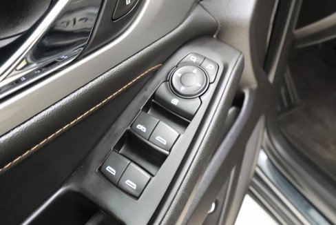 Used 2019 Chevrolet Traverse LT image 9