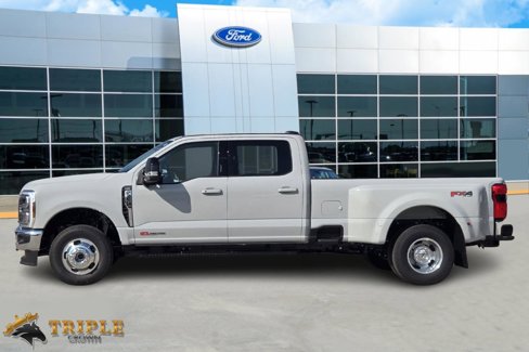 New 2026 Ford F350 Lariat w/ Lariat Premium Package image 3