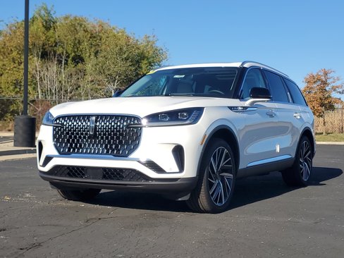 New 2025 Lincoln Aviator Reserve w/ Equipment Group 201A image 2