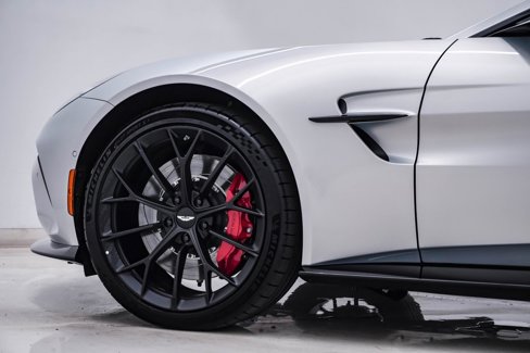 New 2026 Aston Martin V8 Vantage Coupe image 12