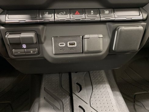 New 2026 Chevrolet Silverado 2500 Custom image 40