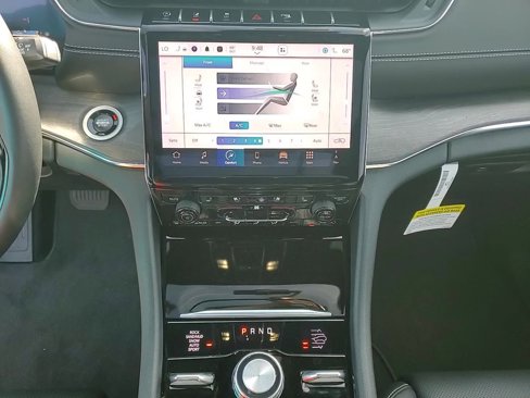 New 2025 Jeep Grand Cherokee L Overland w/ Advanced Protech Group III image 19
