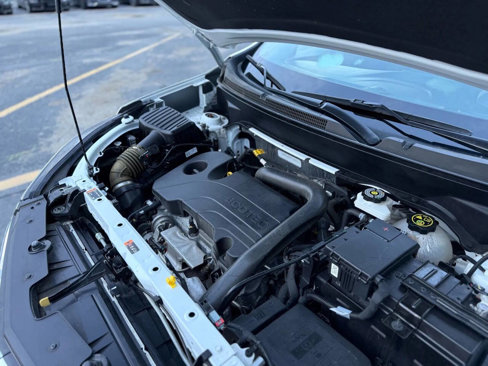 Used 2023 Chevrolet Equinox LT image 18