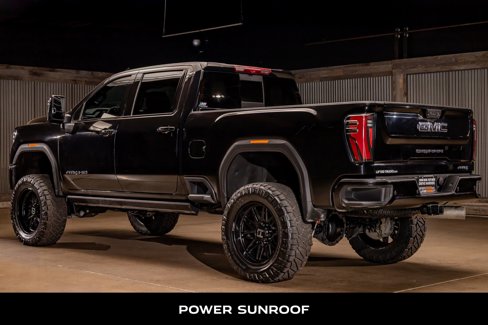 Used 2025 GMC Sierra 2500 AT4 w/ AT4 Premium Plus Package image 7