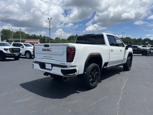 Used 2024 GMC Sierra 2500 AT4 w/ AT4 Preferred Package image 5