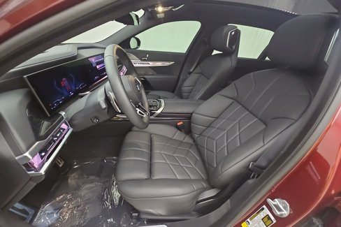 Certified 2023 BMW 740i image 12