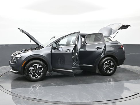 Used 2023 Kia Sportage LX image 48