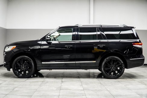 Used 2024 Lincoln Navigator Reserve w/ Monochromatic Package image 9