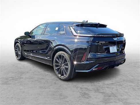 New 2026 Cadillac Lyriq V image 6