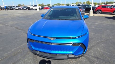 New 2026 Chevrolet Equinox EV LT image 3