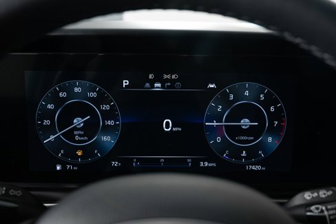 Used 2024 Kia Carnival SX Prestige image 36