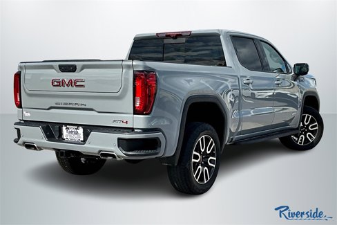 Used 2024 GMC Sierra 1500 AT4 w/ Technology Package image 5