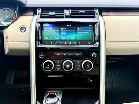 Used 2020 Land Rover Discovery HSE image 39