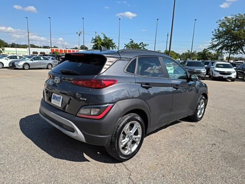 Used 2022 Hyundai Kona SEL w/ Cargo Package image 5