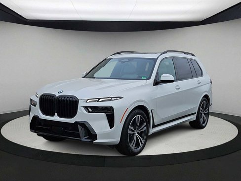 New 2026 BMW X6 M60i image 4