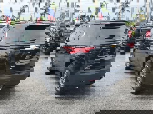 Used 2023 Chevrolet Traverse LT image 5