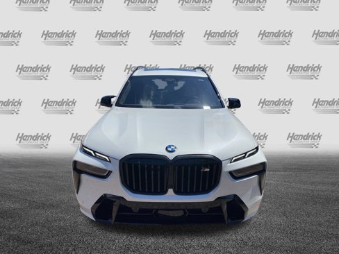 New 2026 BMW X7 M60i image 3