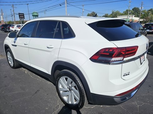 Used 2022 Volkswagen Atlas Cross Sport SE image 4