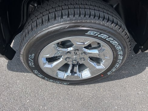 New 2026 RAM 1500 4x4 Crew Cab image 10