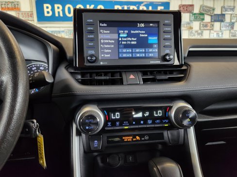 Used 2020 Toyota RAV4 LE w/ All Weather Liner Package image 15