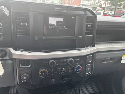 New 2025 Ford F250 XLT image 21