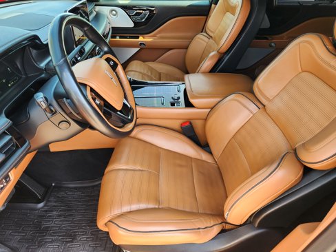 Used 2020 Lincoln Aviator Black Label w/ Dynamic Handling Package image 16