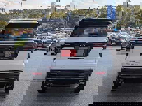 New 2026 Chevrolet Traverse LT w/ Enhanced Driving Package image 8