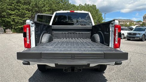 New 2025 Ford F350 Lariat w/ Lariat Ultimate Package image 17