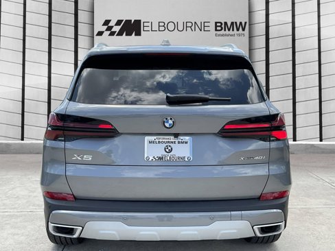 New 2026 BMW X5 xDrive40i w/ Premium Package image 6