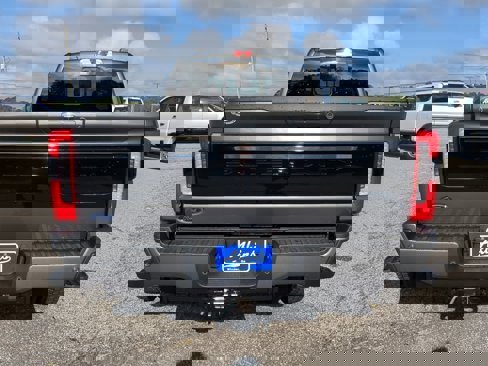 New 2026 Ford F450 Platinum w/ FX4 Off-Road Package image 4