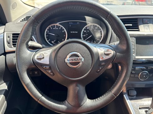 Used 2019 Nissan Sentra SR w/ Exterior Package image 15