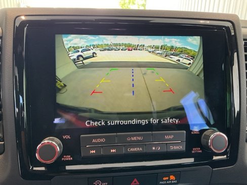 Used 2024 Nissan Frontier PRO-4X w/ Technology Package image 15